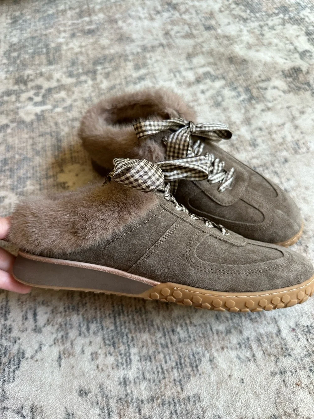 Dolce Vita Izzy Plush Suede Faux Fur Sneakers Tan Size 9 NWT